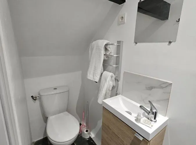 Agreable De 16m2 Sans Kitchenette 아파트